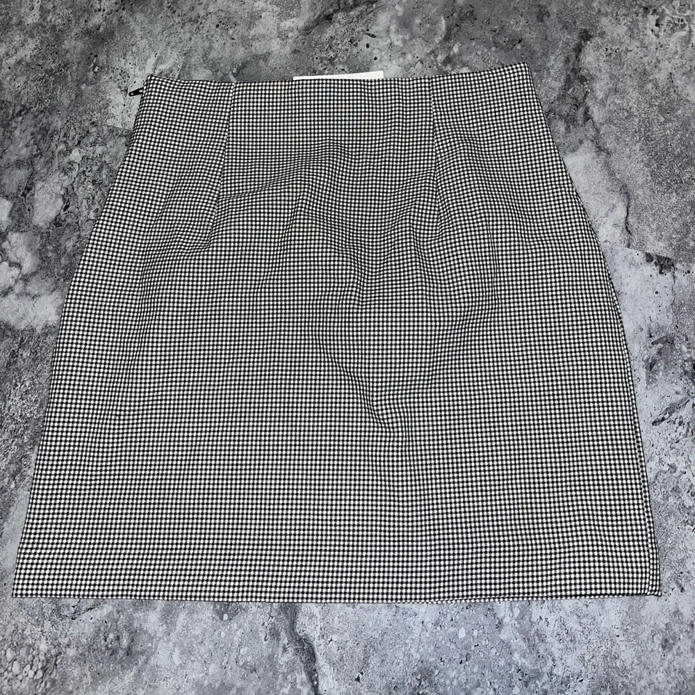 Brand new H&M mini skirt